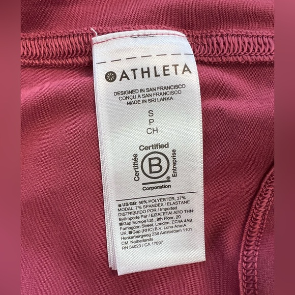Athleta Explore Sleeveless Racerback Front Slit Tank in Pink Berry Rose, size S - Picture 7 of 10